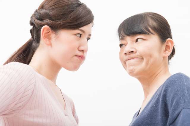 めんどくさい 結婚式で親戚と揉めたときの対処法 占いのウラッテ めんどくさい 結婚式で親戚と揉めたときの対処法 占いのウラッテ