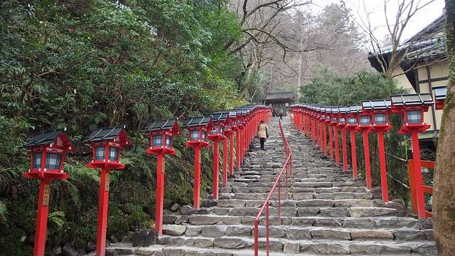 効果アリ 復縁のご利益がある京都の神社まとめ 占いのウラッテ