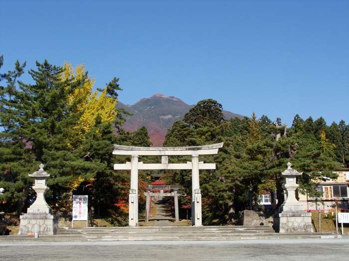 青森県にあるパワースポット岩木山神社 ご利益 参詣方法 占いのウラッテ