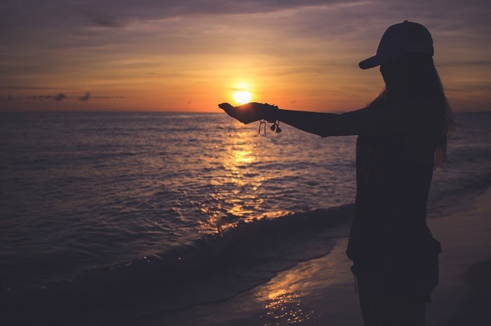 【4択心理テスト】恋愛メンヘラ度は何%？